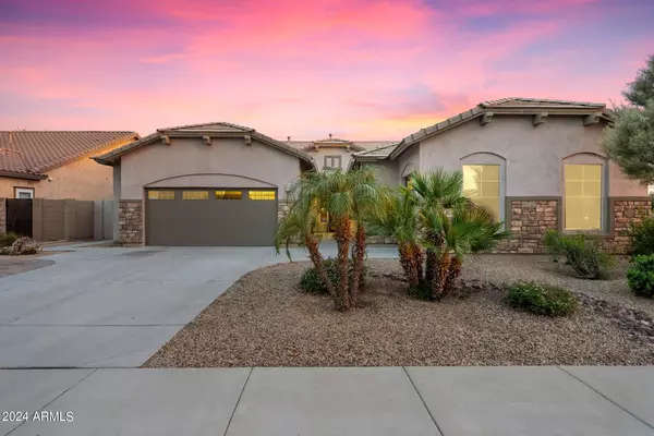 725 E CHARLEVOIX Avenue, Gilbert, AZ 85297