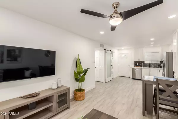 Scottsdale, AZ 85257,6721 E MCDOWELL Road #E322