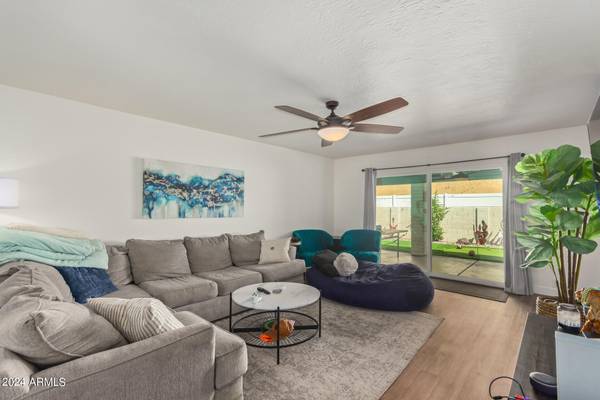 Phoenix, AZ 85051,3220 W CINNABAR Avenue