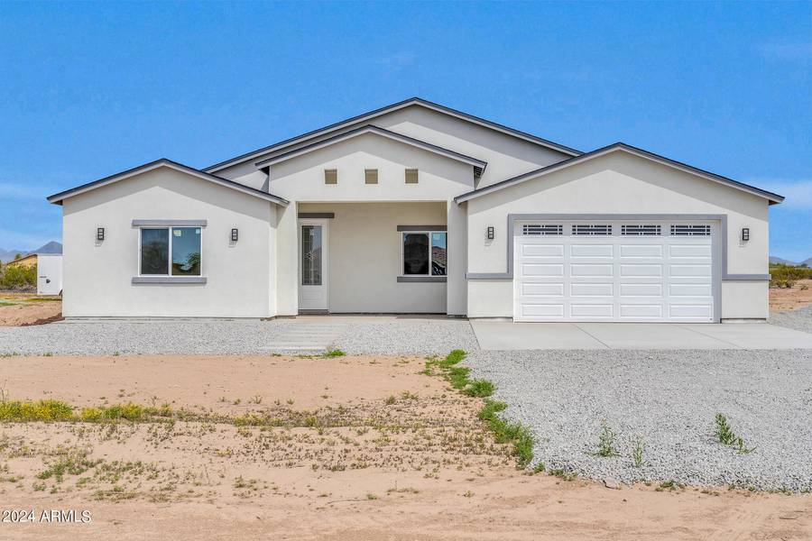 39400 W CHEERY LYNN Road, Tonopah, AZ 85354