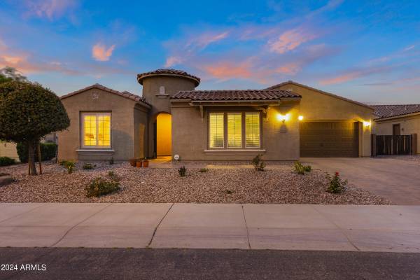 7468 S PARKCREST Street,  Gilbert,  AZ 85298