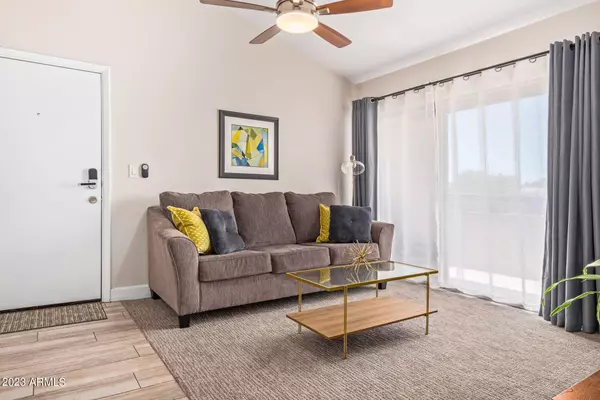 Scottsdale, AZ 85251,8055 E THOMAS Road #B206