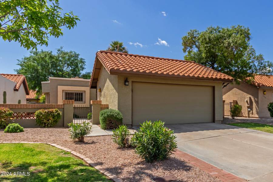 2235 E Florian Avenue, Mesa, AZ 85204