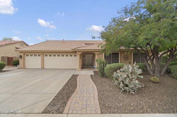 4819 W SIESTA Way, Laveen, AZ 85339