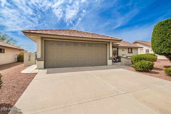 Mesa, AZ 85209,2056 S Olivewood Street