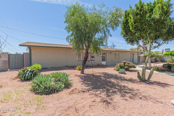 Apache Junction, AZ 85120,1151 W VIRGINIA Street