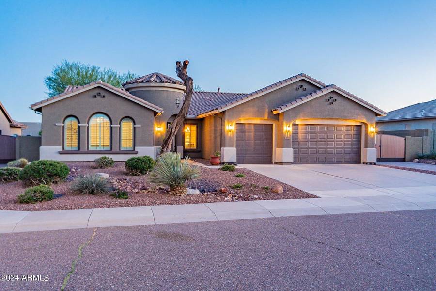 4713 W BARKO Lane, New River, AZ 85087