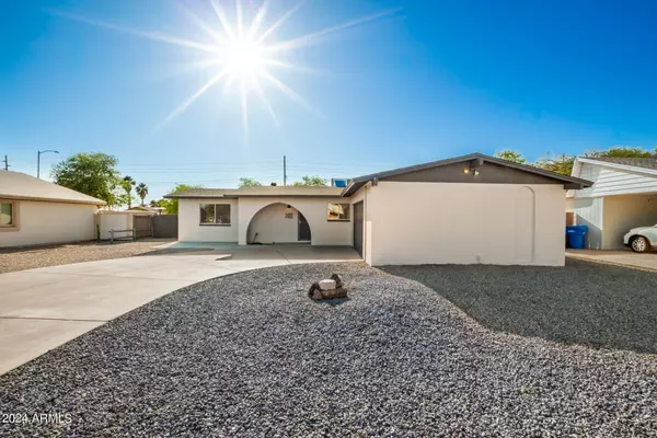 Phoenix, AZ 85051,10002 N 34TH Lane