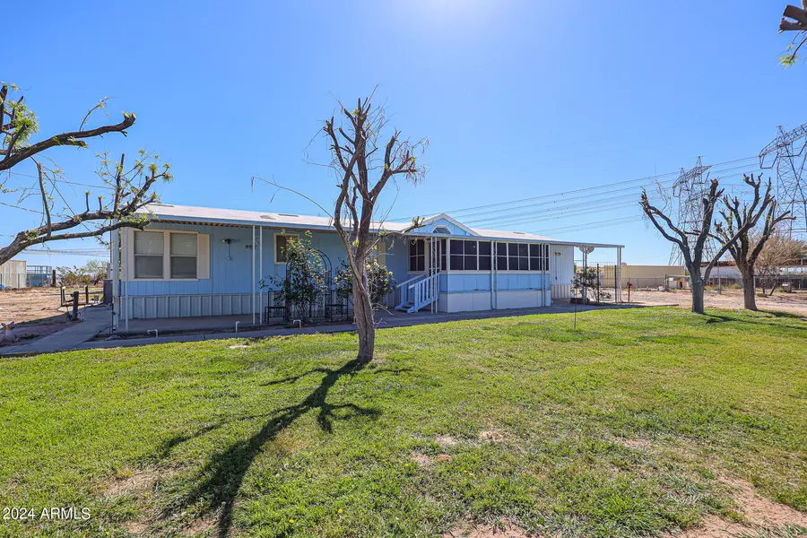 4225 S 343RD Avenue, Tonopah, AZ 85354