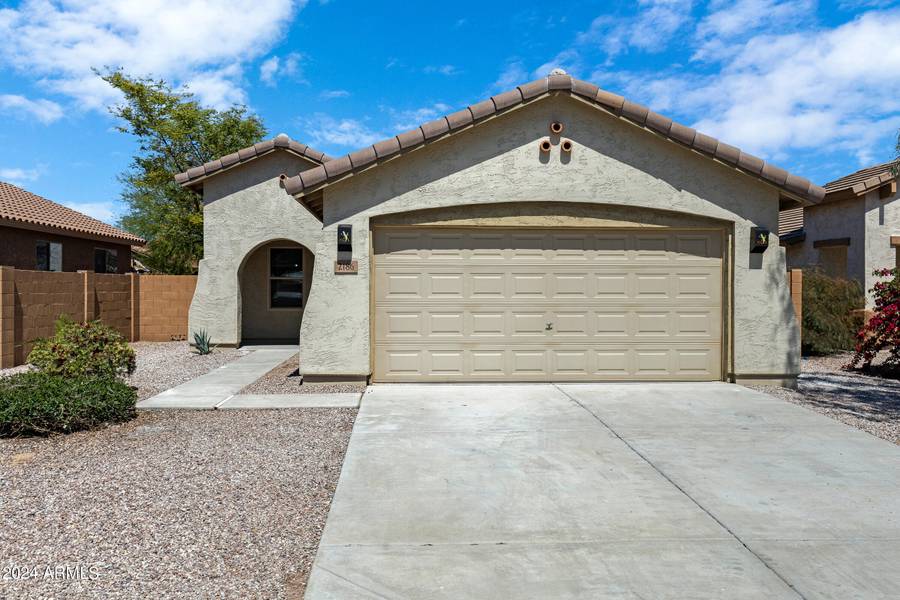 2186 W KRISTINA Avenue, San Tan Valley, AZ 85144