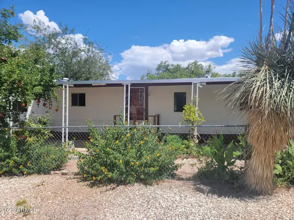 260 S Land Avenue, Benson, AZ 85602