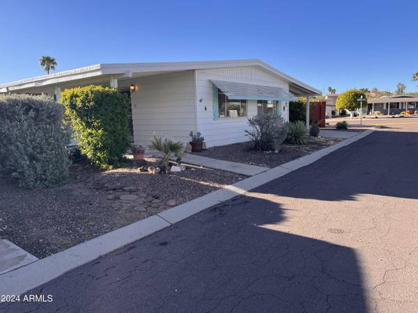 Wickenburg, AZ 85390,2501 W Wickenburg Way #2