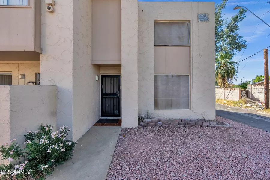 3526 W DUNLAP Avenue #150, Phoenix, AZ 85051