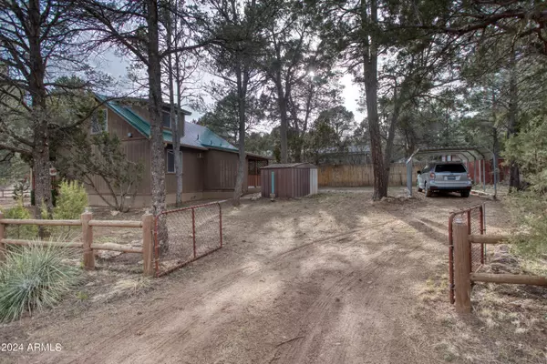 Overgaard, AZ 85933,2158 COTTONTAIL Road