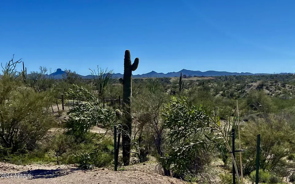 30 S Grantham Hills Trail #10B, Wickenburg, AZ 85390