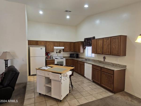 Apache Junction, AZ 85120,2101 S MERIDIAN Road #215