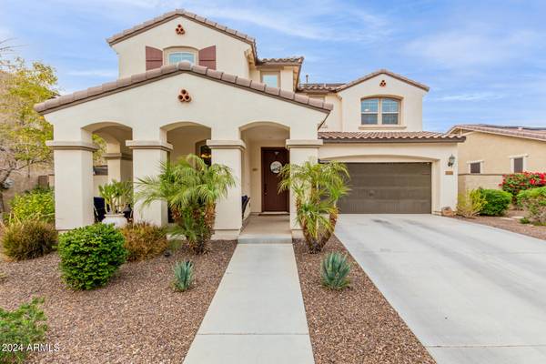 15156 W LARKSPUR Drive, Surprise, AZ 85379