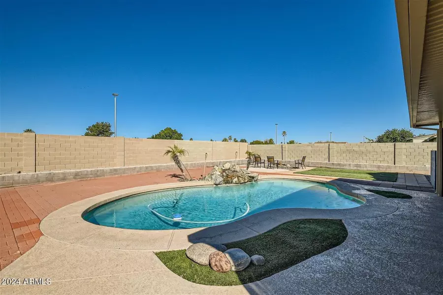 1402 N Ashland Avenue, Mesa, AZ 85203