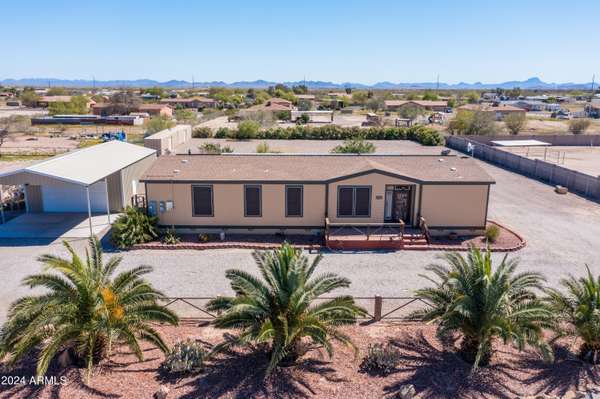 Rustic Charm and Modern Convenience: A Closer Look at 30817 W BELLVIEW Street, Buckeye, AZ 85396,Sheri Spirek