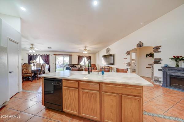 Casa Grande, AZ 85122,566 W Cobblestone Court