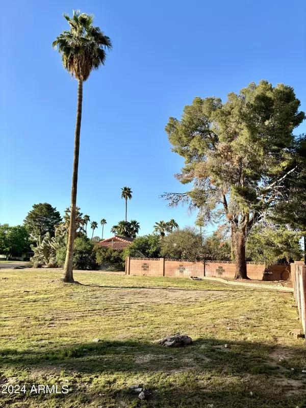 Scottsdale, AZ 85250,5125 N Woodmere Fairway -- #54