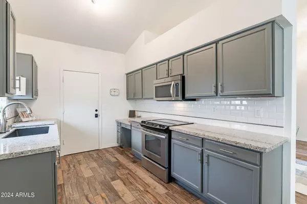 Chandler, AZ 85224,1761 W IVANHOE Street