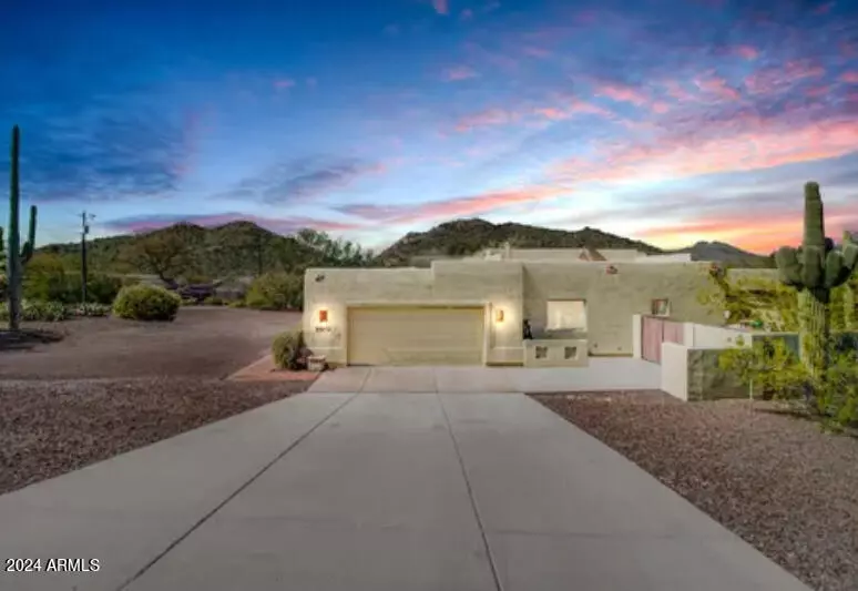 37012 N SUNSET Trail, Cave Creek, AZ 85331