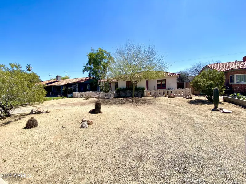 1835 E ALMERIA Road, Phoenix, AZ 85006