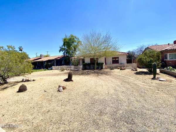 1835 E ALMERIA Road,  Phoenix,  AZ 85006