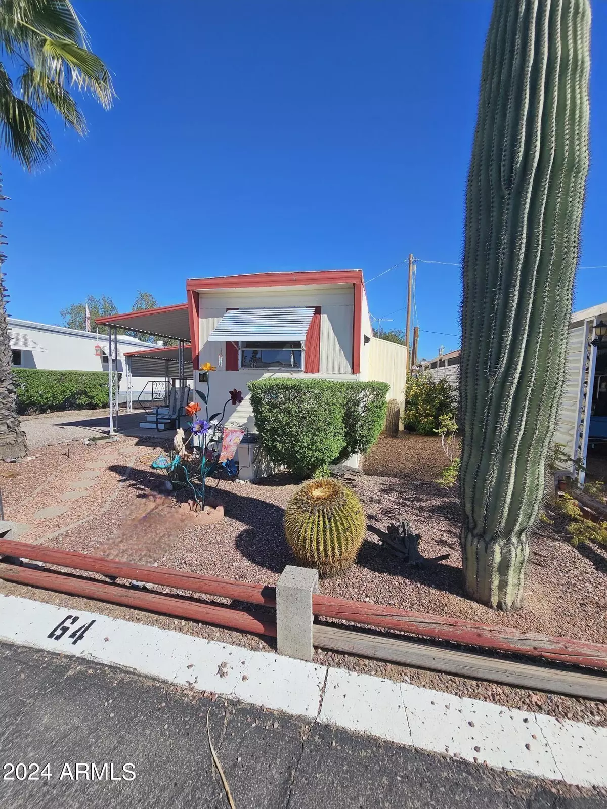 Apache Junction, AZ 85119,900 S Idaho Road #64