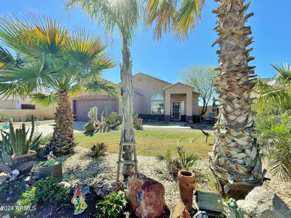 15240 S PADRES Road, Arizona City, AZ 85123