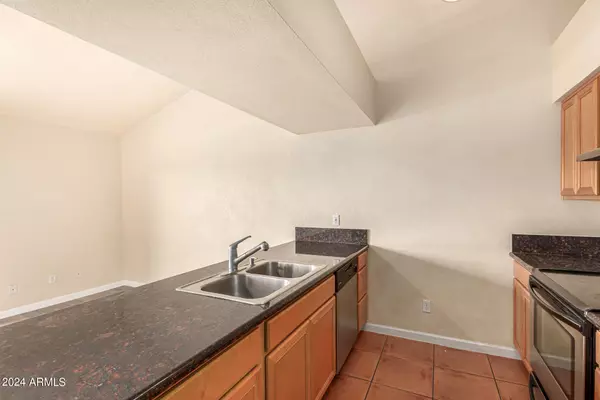 Tempe, AZ 85281,1065 W 1ST Street #209