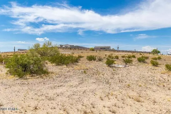 San Tan Valley, AZ 85143,0 W MAGMA Road #-