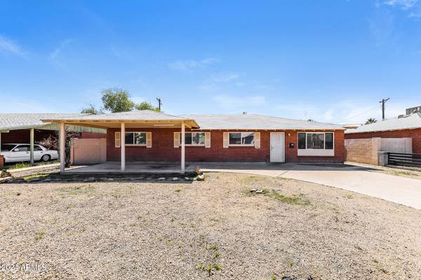 3213 W MARYLAND Avenue,  Phoenix,  AZ 85017