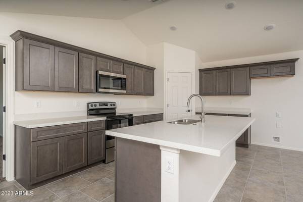 Wittmann, AZ 85361,22955 W WHITE PINE Drive