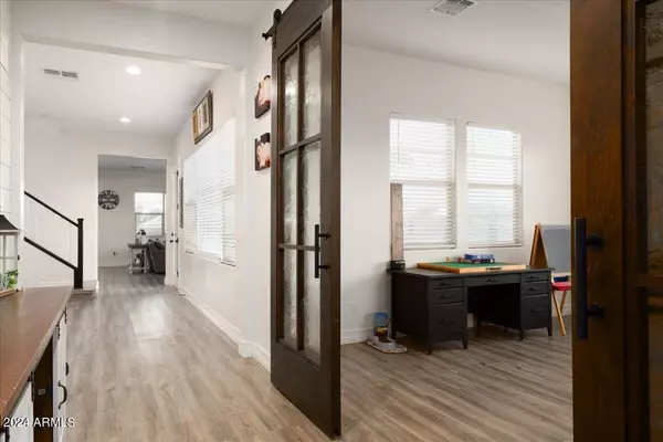 Gilbert, AZ 85296,3762 E SAGEBRUSH Street