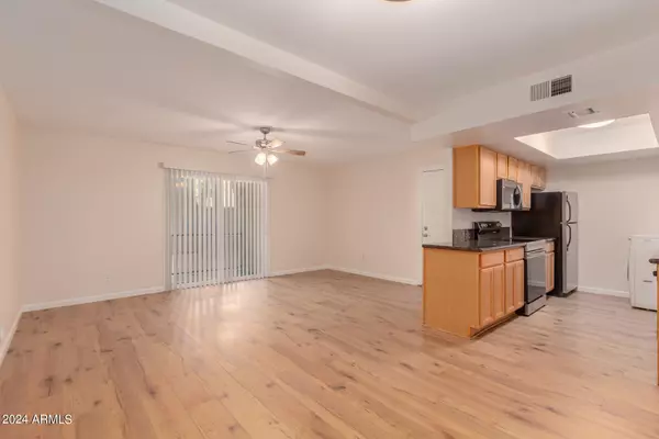 Phoenix, AZ 85013,740 W ELM Street #150