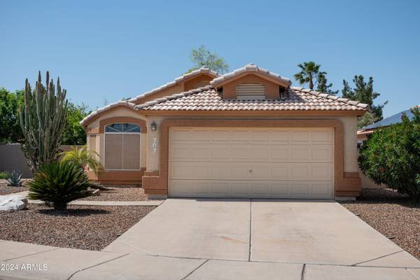 Gilbert, AZ 85233,707 W BAYLOR Lane