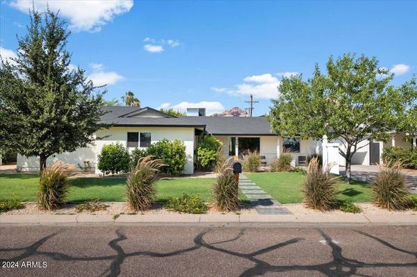 4302 E Calle Redonda --, Phoenix, AZ 85018