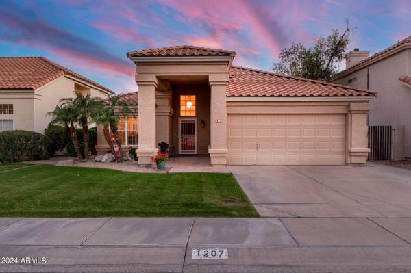 1207 E GLENHAVEN Drive,  Phoenix,  AZ 85048