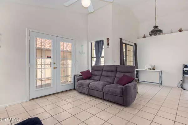 Mesa, AZ 85210,455 S MESA Drive #171