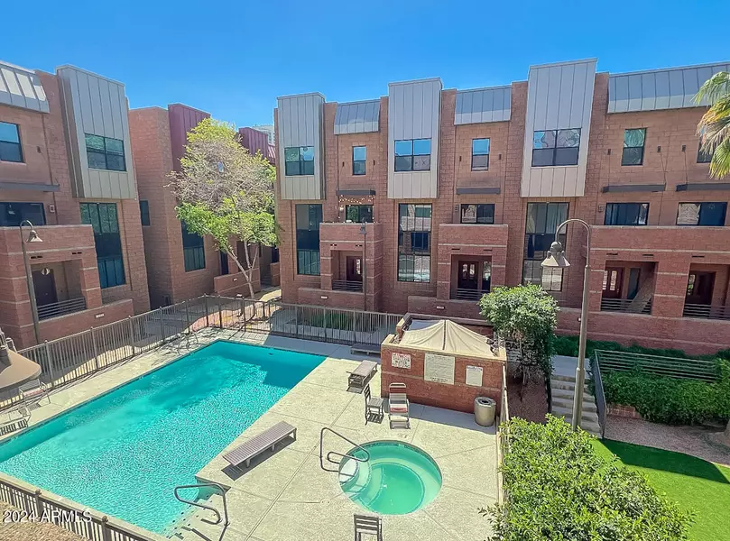 330 S FARMER Avenue #132, Tempe, AZ 85281