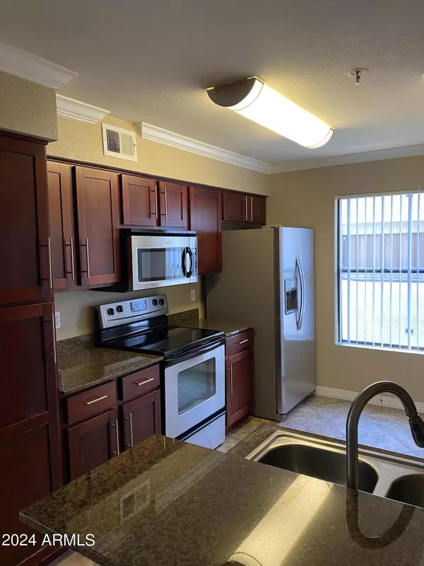 Phoenix, AZ 85016,2025 E Campbell Avenue #222