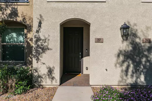 Chandler, AZ 85225,155 N LAKEVIEW Boulevard #257