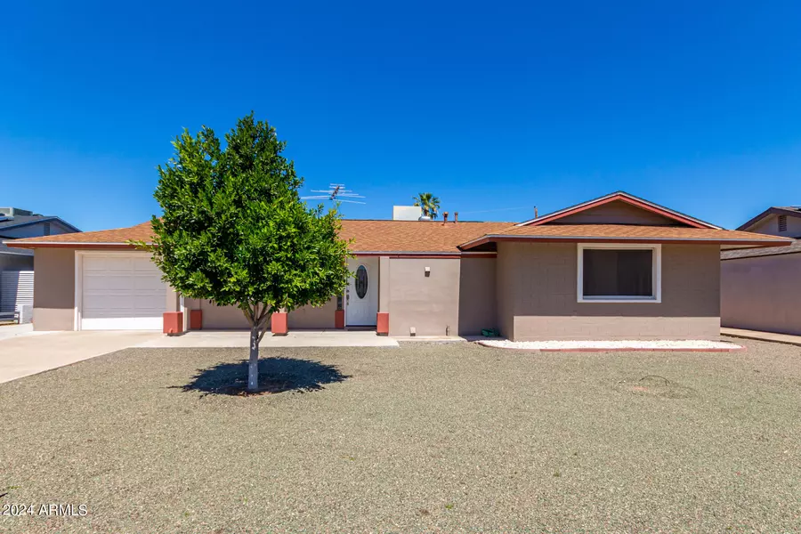 10848 W CONNECTICUT Avenue, Sun City, AZ 85351