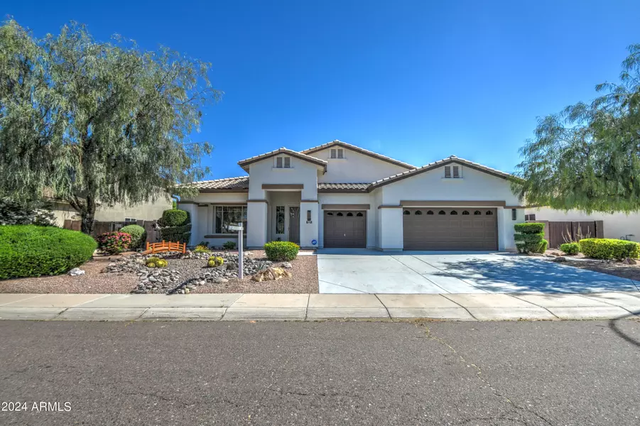 895 E SAN CARLOS Way, Chandler, AZ 85249