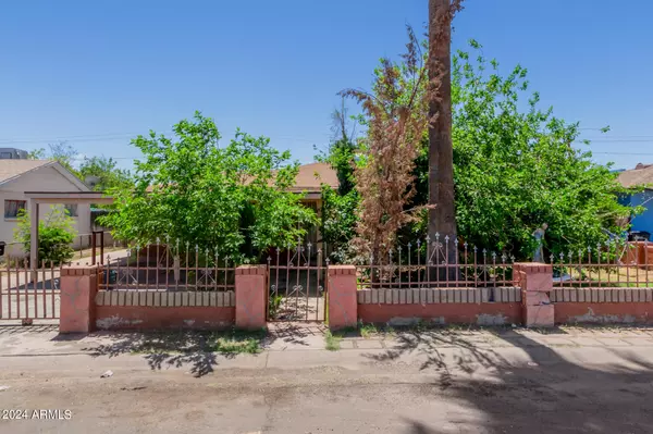 Phoenix, AZ 85031,4625 W WHITTON Avenue