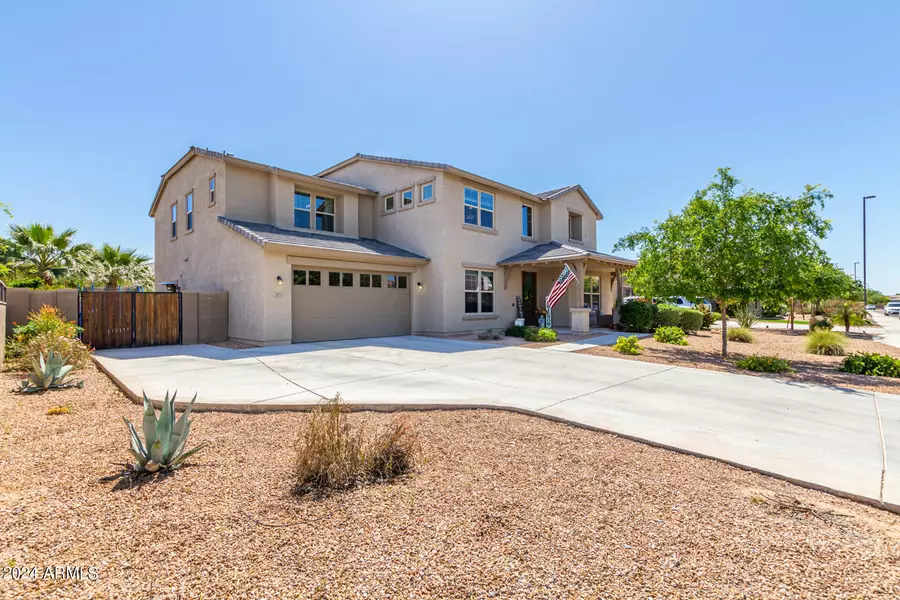 2877 E MUIRFIELD Street, Gilbert, AZ 85298