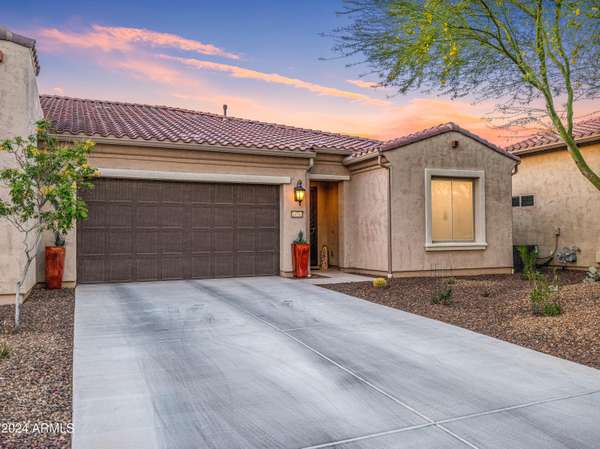 16936 W BERKELEY Court, Goodyear, AZ 85395