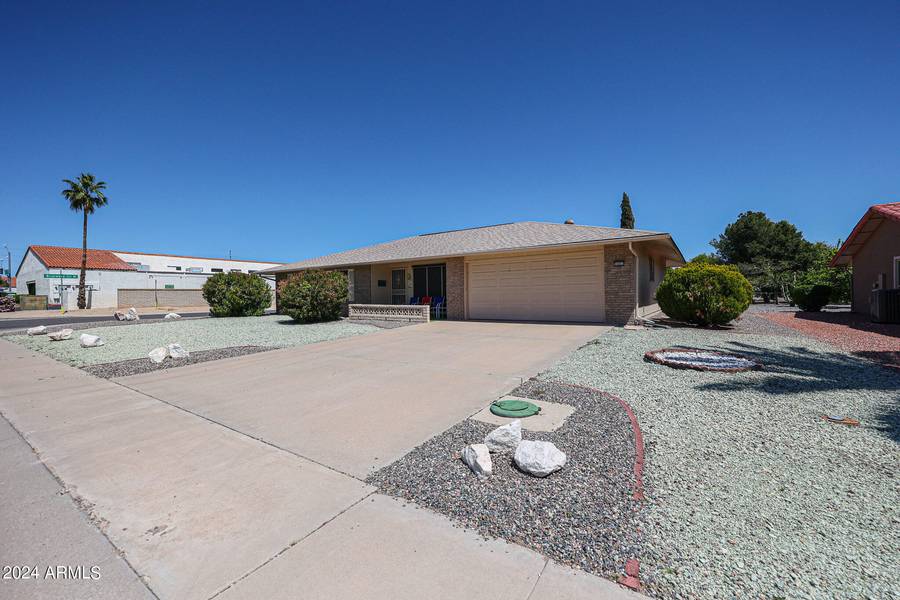 16821 N BURNS Drive, Sun City, AZ 85351